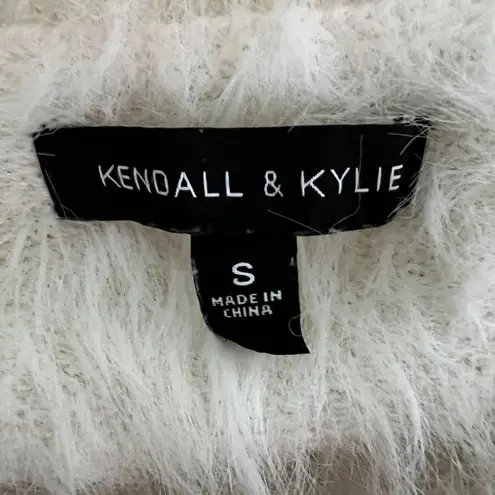 Kendall & Kylie Sweater Womens Small Cream Fuzzy Knit Cropped Soft Cozy Neutral
