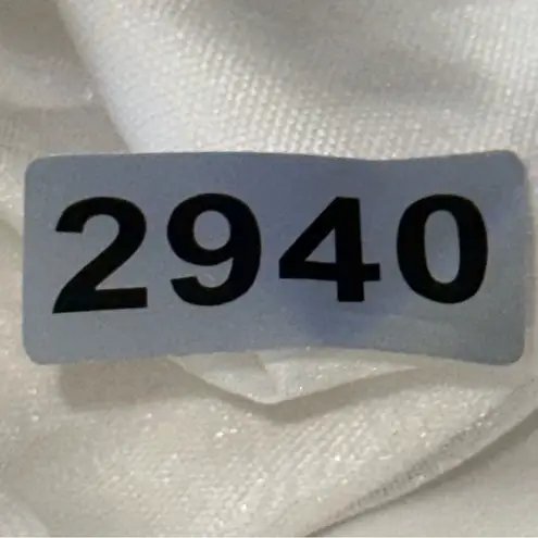 Nina Raynor Women’s Size M White Taffeta Long Sleeve Beaded Arm Bodysuit Size M