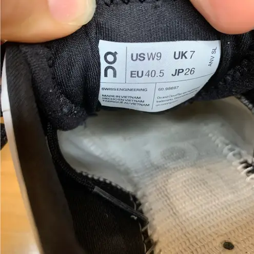 on cloud X Women's Running Sneakers in Black and White - Size 9