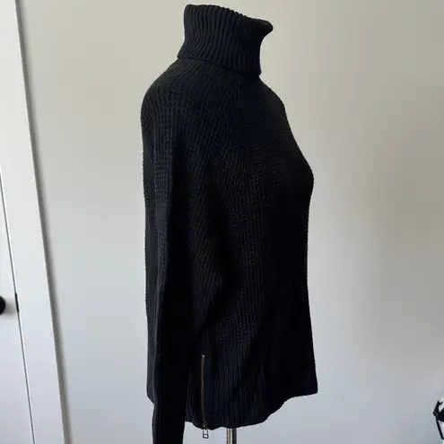 L.L. Bean Pet Black Waffle Knit Turtleneck Pullover Sweater Women's Large