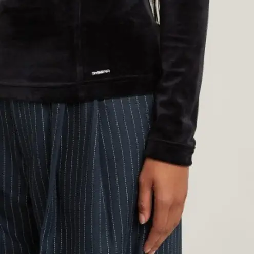 G-Star TIGHT-FITTING VELVET TOP BLACK
Size Xl NWT