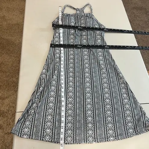 prAna Dress Medium Black White Print Quinn Sleeveless Built in Bra Active Casual