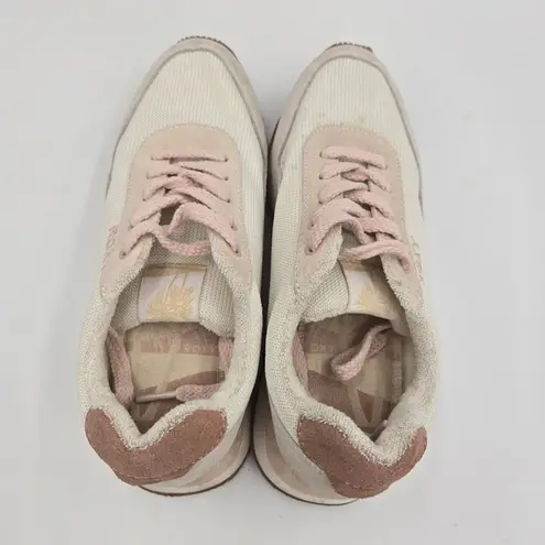Roxy  Addisyn Athletics Sneakers Women Size 7 Beige White Pink Running Jog Tennis