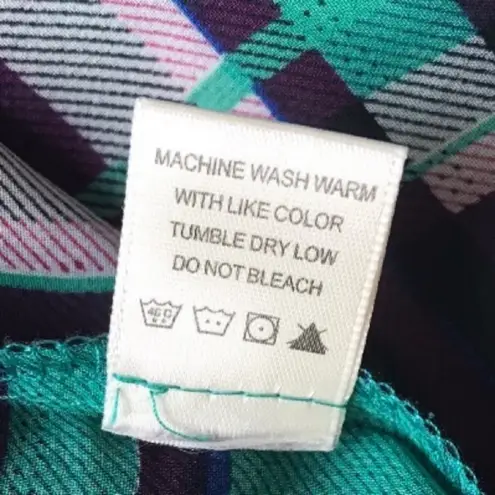 Francesca's Francesca’s Collection Bird Cage Plaid Button Up Tunic thumbnail 7