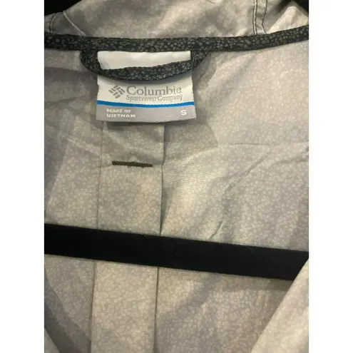 Columbia  Flash Forward Windbreaker Size Small Black Patterned Jacket Womens