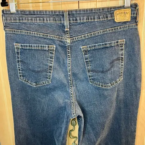 Levi Strauss & CO. Levi Straus & Co Misses Size 14 Long Stretchy Boot Cut Jeans Waist 32"