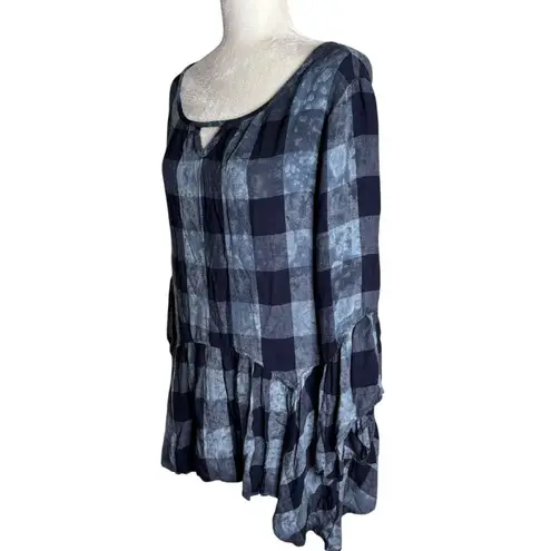 One World Plaid Tunic Top Ruffle Hem Medium Blue Bell Sleeves Keyhole Back