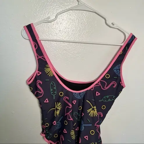 Undercurrent Vacay Vision Graphic One