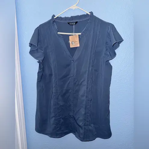 Bloomchic Women’s Navy Blue Button-Front Blouse Size 14-16 NWT