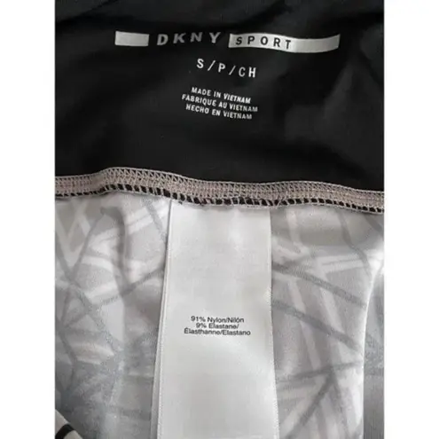 DKNY  Sport Leggings Women’s Size Small Geometric Athletic Yoga