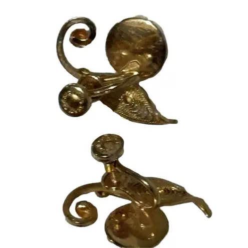 MCM Sorrento 12k Gold White Flower Screw Back Earrings & Pendent Vintage Set