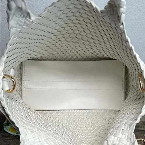 Ahdorned | Vegan Tote Bag w/ Lemon Removable Crossbody Strap 🍋 White - Image 11