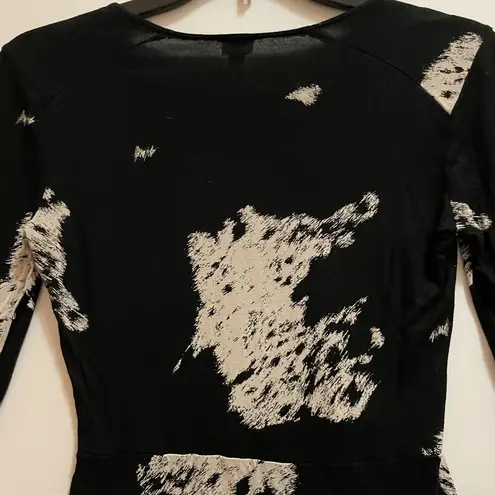 Aritzia Wilfred Tunic Longsleeves Top Women’s Size XS Black & Cream Splatter PC