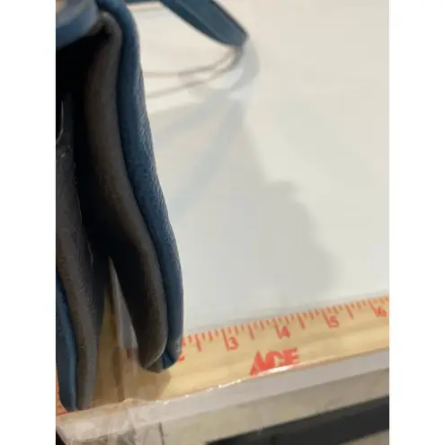 Espe Vegan Leather Cat Floral Crossbody Bag Blue Whimsical Applique Purse