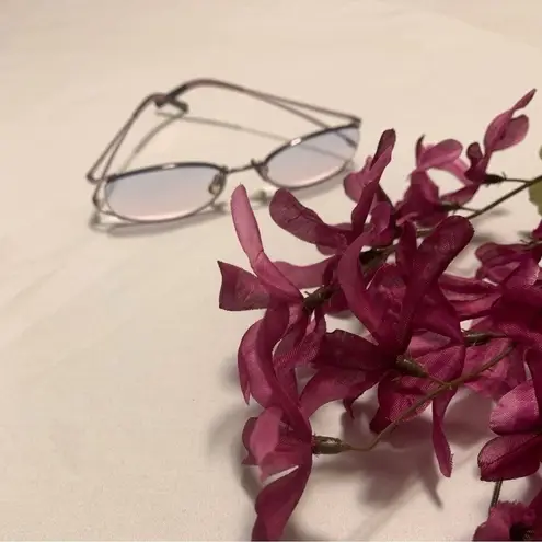 Prescription Eyeglasses Ombre metal frame with progressive lenses and clear case