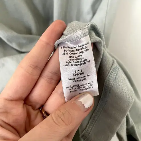 George light pastel green short sleeved workout athleisure top size small