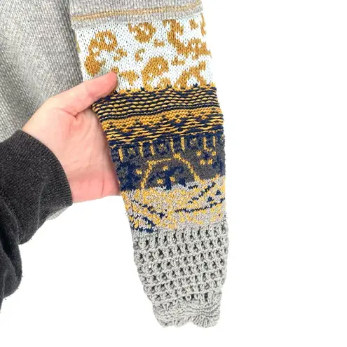 Free People  In The Mix Cuff Crochet Long Sleeve Crewneck Top in Heather Grey