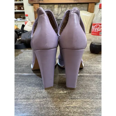 Vero Cuoio Vero Curio Lavender Perforated Peep Toe Heeled Bootie Size 37 US 6.5