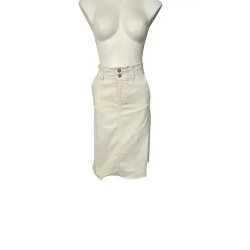 Elegant White Women's Skirt Size 2