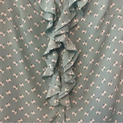 ⭐️Romy light teal blue sleeveless blouse with dandelion print and ruffles medium