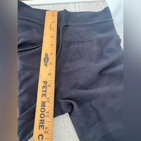 Vuori Daily Legging Drawstring Black Camo 7/8 Length High Rise NO SIZE TAG