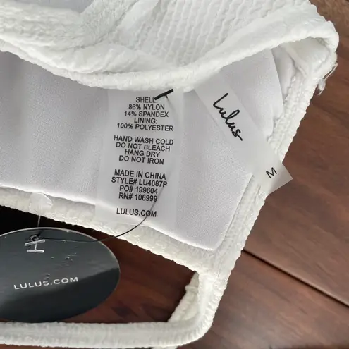 Lulus  Summer Sensation White Crinkle Underwire Tie-Front Bikini Top Size M - Image 4