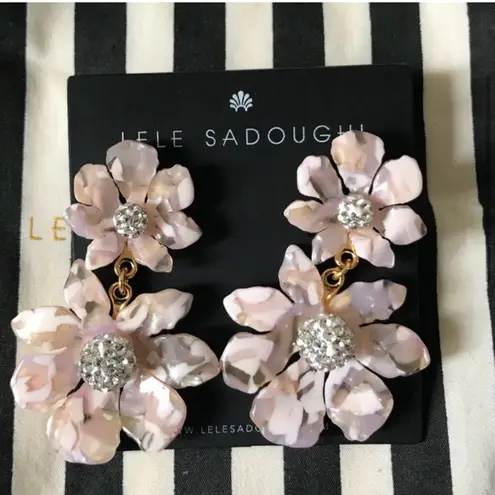 Lele Sadoughi NWOT  crystal floral drop earrings