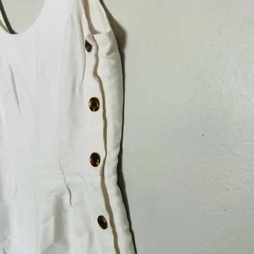 Habitual Women's White Wide Legged Cropped Pockets Zip Up Back Jumpsuit Size 4