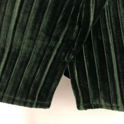 Line and Dot New Pleated Velvet Mabelle Camisole V-Neck Tank Top Dark Green