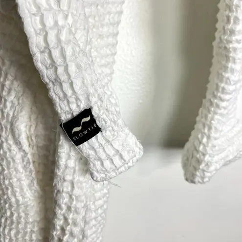 SLOWTIDE Guild Waffle Robe in White Size Large / X
