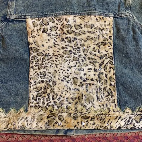 RETRO Y2K CHEETAH TRIM RHINESTONE JEAN JACKET Blue Size M