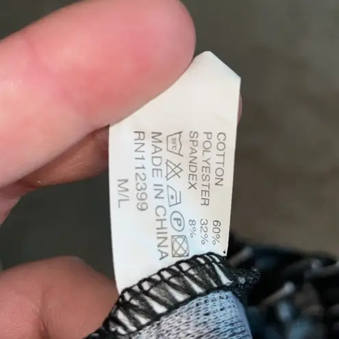 Stripped dressy pants black and white size medium/large wide leg pants comfy