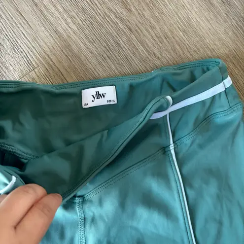 YLLW The Label Contour Set Green Size XL