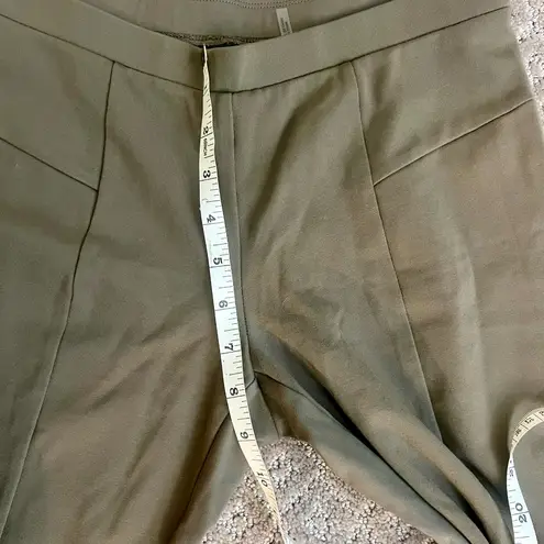 Nic+Zoe EUC Olive/Gold Seamed Leggings Stretch Pants, Size Small Petite