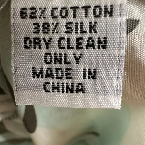 NWOT Cadeau Maternity Leaf Abstract Blouse Silk Blend in Shades of Green Size M Size M