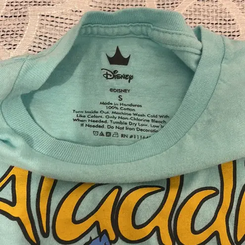 Disney  Aladdin Size Small Shirt