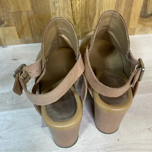 Kork-Ease Hopi Suede Leather Peep Toe Sculpted Chunky Heel 7