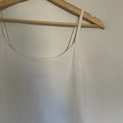 Active Basic White Cami Top Medium Cotton Spandex Blend women's lightweight