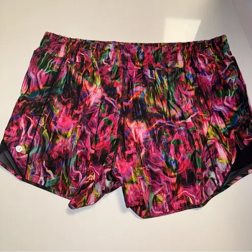 Lululemon  Hotty Hot LR Short *Lined, 4"L Size 14 Tall Hyper Flow Pink HY…