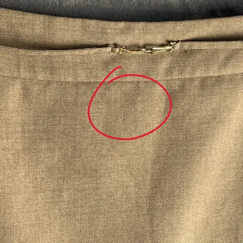 Pierre Cardin Tan Pencil Skirt Women’s 36X Mini Lined Preppy Soft Academia Work