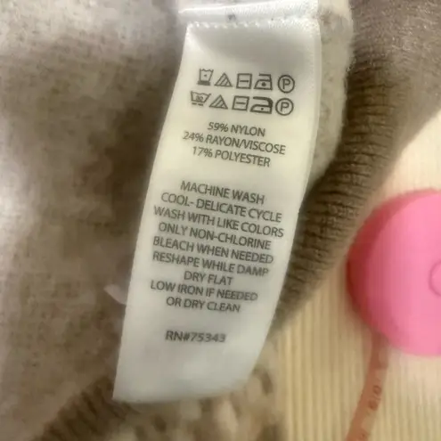 cupcakes & cashmere Geometric Knit Cardigan in Cream and Brown Size L