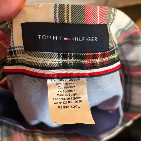 Tommy Hilfiger , Red, Green, & White Plaid Pull On Pants, Size 30 🎄