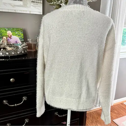 33 Degrees Cozy Coquette Snowflake Cardigan White Gold Glitter Button Medium Black