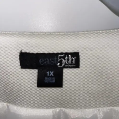 East 5th WHITE BLACK 5 BUTTON TRENDY CHIC BLAZER SIZE 1X