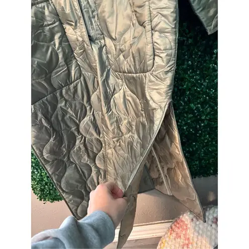 Carbon38 Puffer Trench Coat Womens Large NWT Green Blanket Onion Quilted Long Be