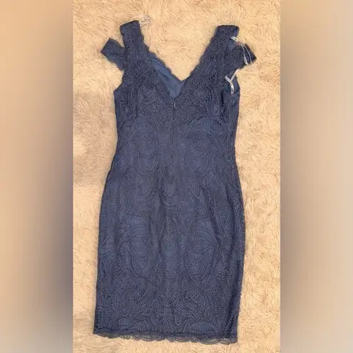 Tadashi Shoji Cold Shoulder Lace Blue stone knee length Cocktail Dress sz 6