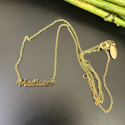 Marina De Buchi MDB Gold-tone Personalized Name “Madison” Pendant Necklace 3g.