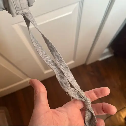 Lee Women's Casual Gray Crop Capri Pants Tie Hem 8