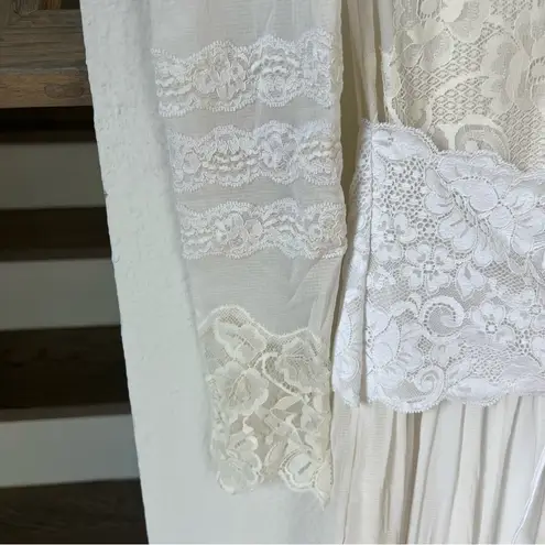 NWT HAH Hidden Gem Maxi Dress in Walking On Eggshells / Cream and White Size XS