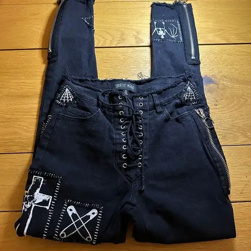 Current Mood Dolls Kill Stitch Lace-Up Patchwork Jeans black stretch denim s